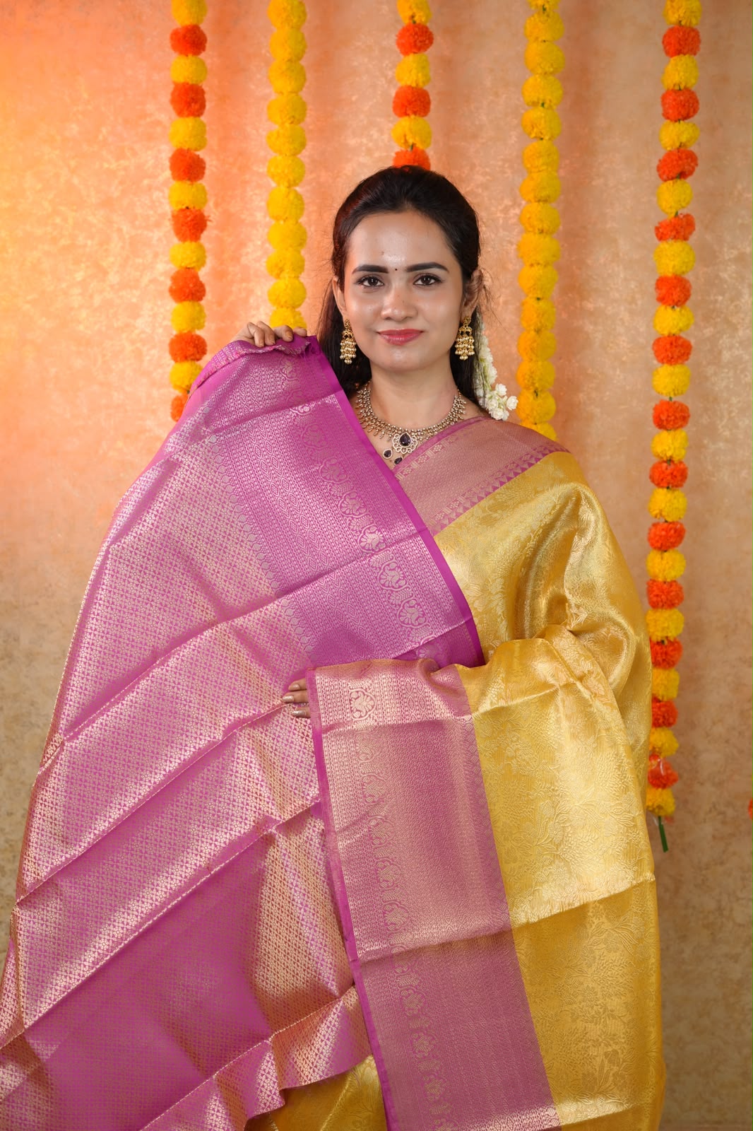 Golden Tissue silk saree😍🥳