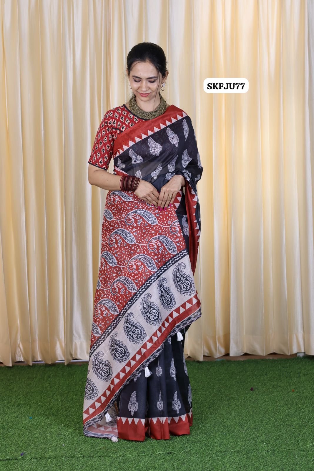 Most trending ajrak print soft fall cotton saree🤗