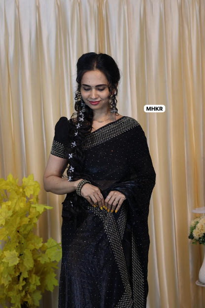 premium space silk perfect finishing saree with jarkhan diamond work 
🥳