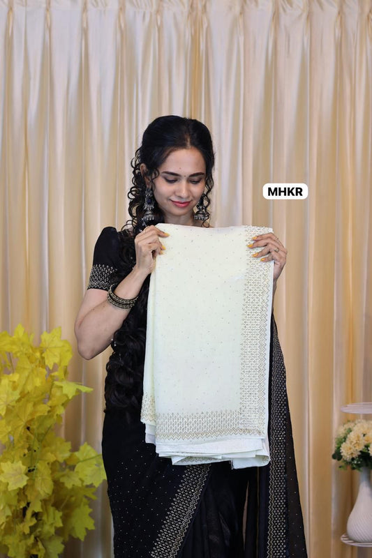 premium space silk perfect finishing saree with jarkhan diamond work 
😍🥳