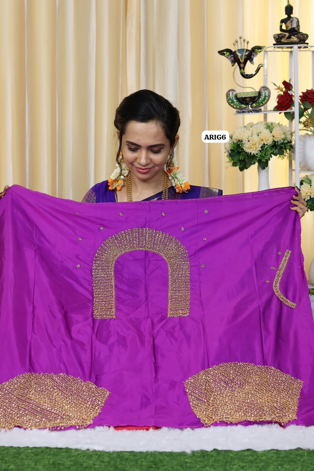 Grand Aari work blouse Ⓜ️