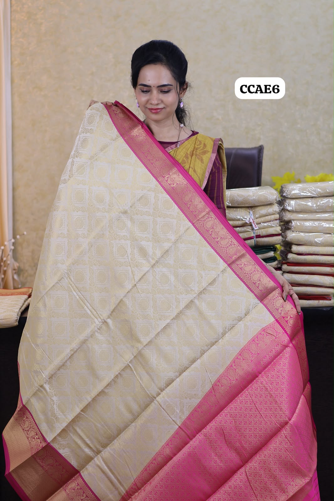 Semi Silk Saree😍😎📚