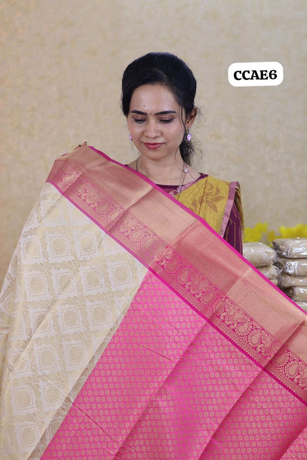 Semi Silk Saree😍😎📚