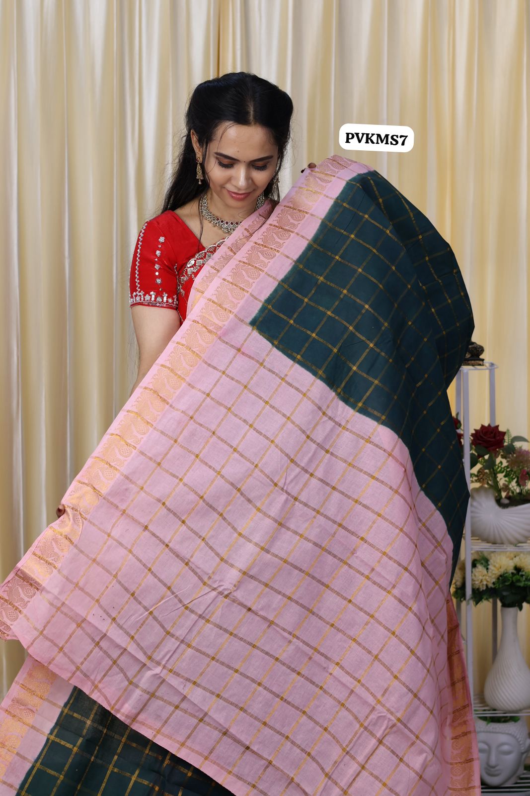 Premium quality 120 count Pavithra kattam sungudi cotton saree with contrast blouse 😍😎