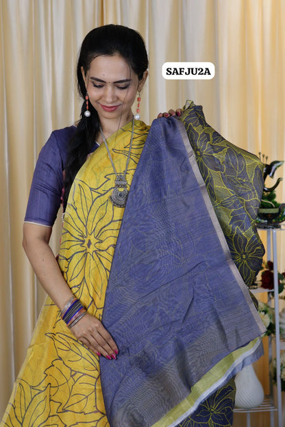 Printed semi cotton peach colour saree with line design. Same blouse as in pic. Unstitched🍄🥳