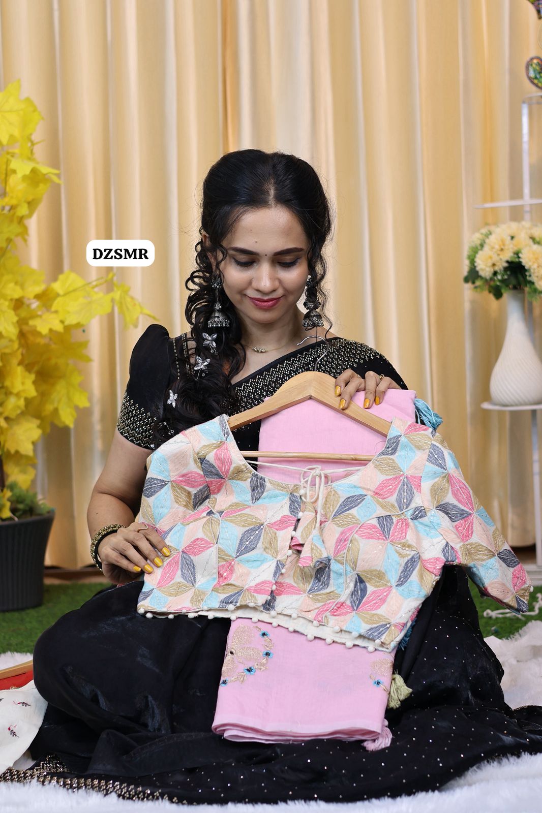 Pure kadhi cotton in embroidery butterfly with stitched blouse(38-42)free size 😍🥳