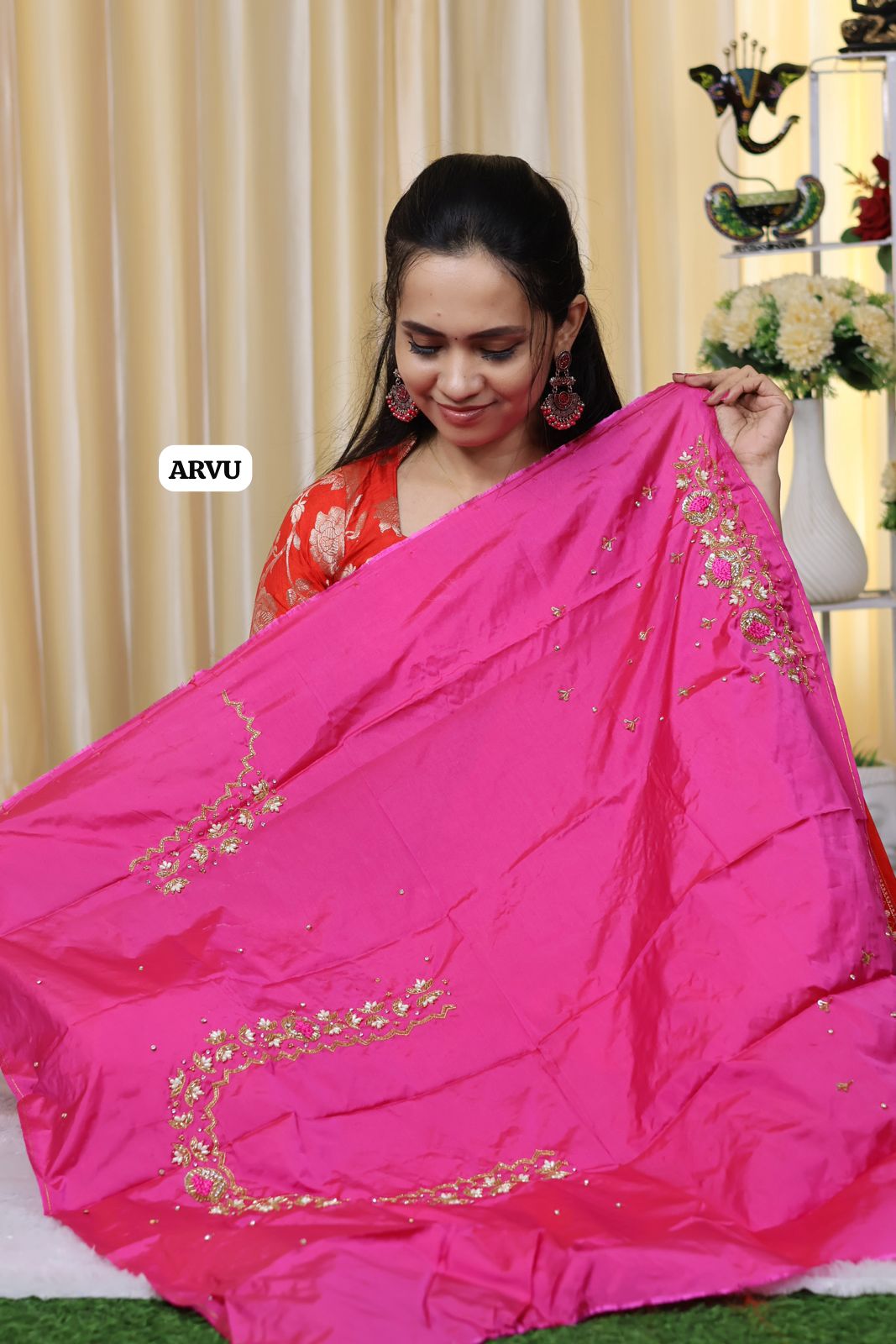 Premium quality Aari work blouse 😍Ⓜ️