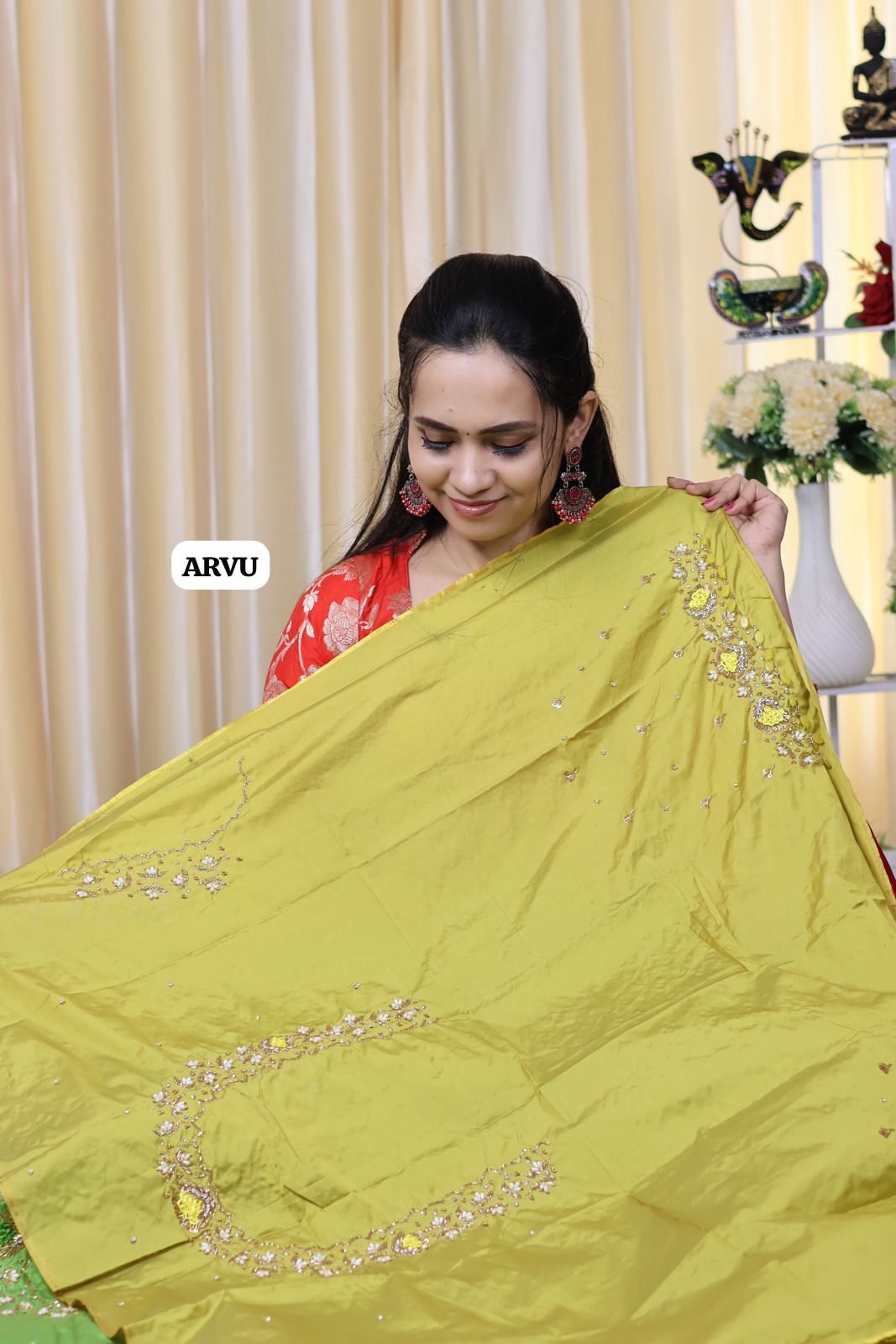 Premium quality Aari work blouse 😍Ⓜ️