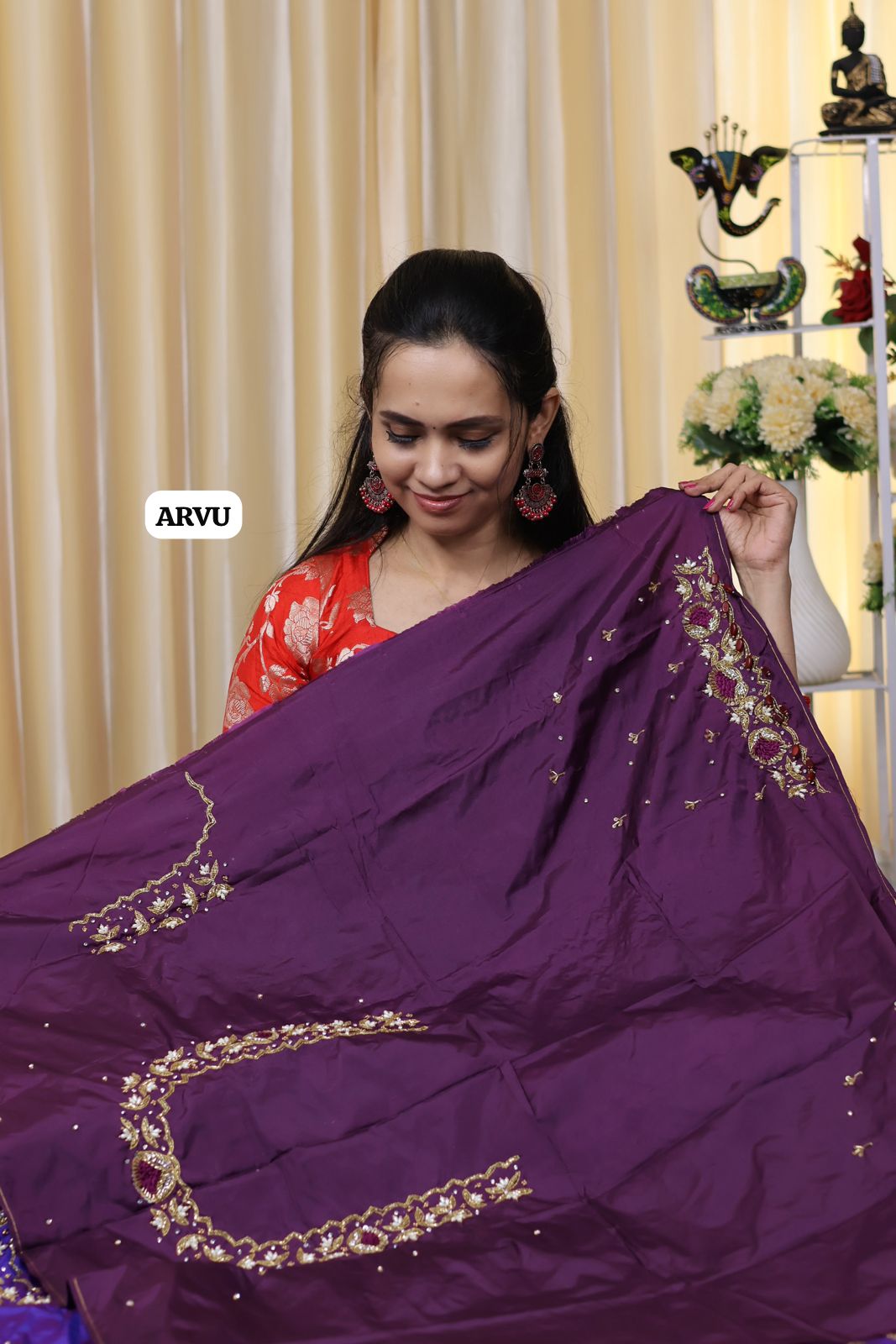 Premium quality Aari work blouse 😍Ⓜ️