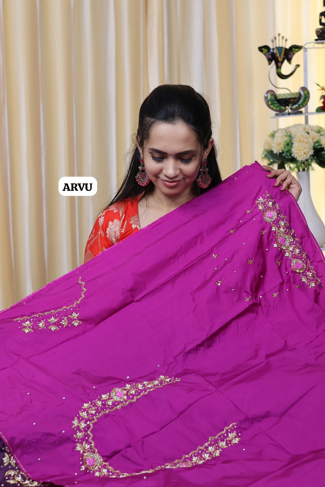 Premium quality Aari work blouse 😍Ⓜ️