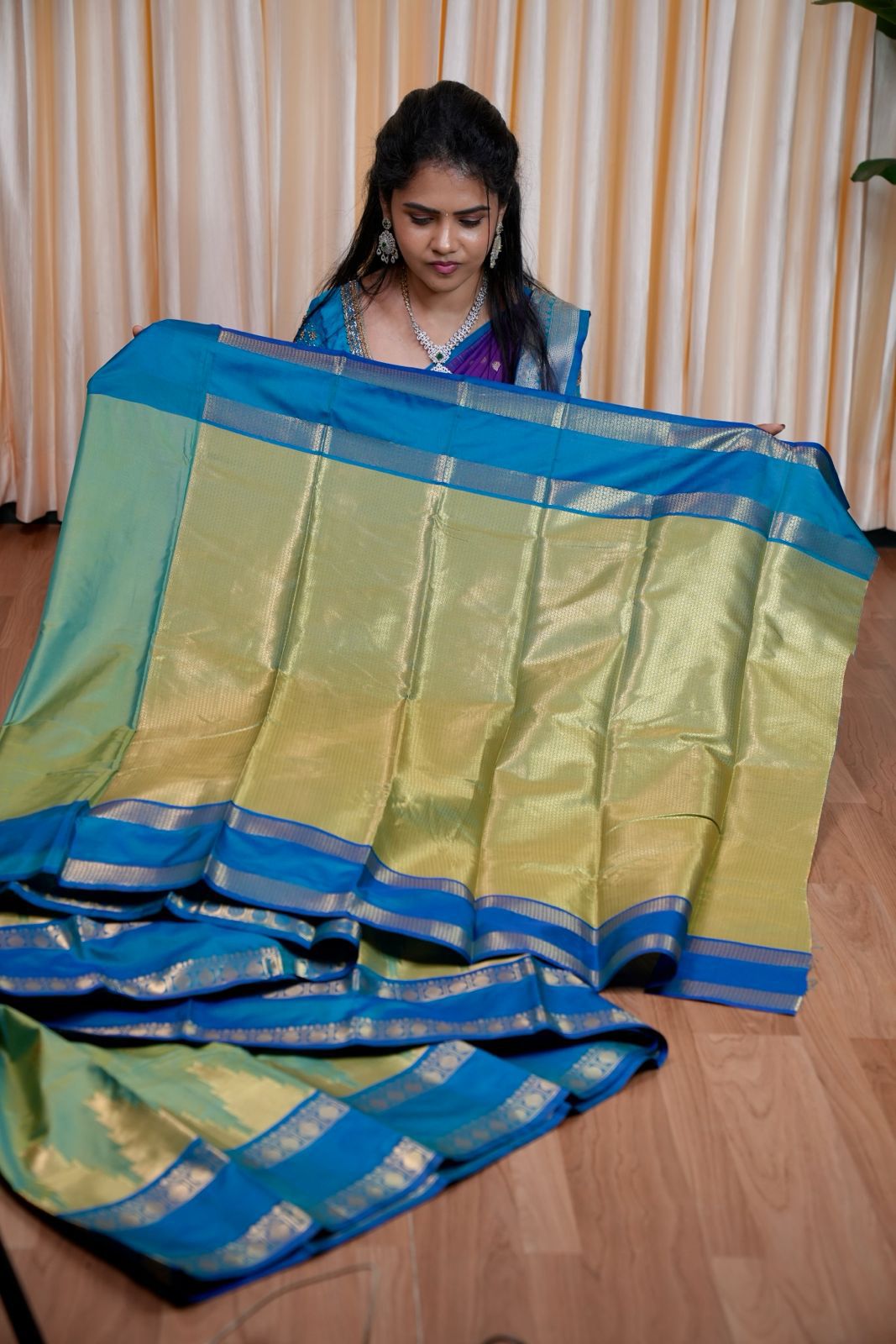 Soft silk sarees🥰😎📚