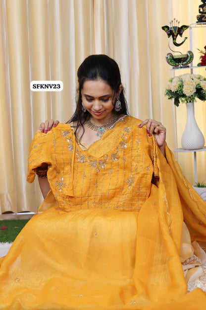 Crunchy soft space silk saree with heavy work stitched blouse 😍🥳