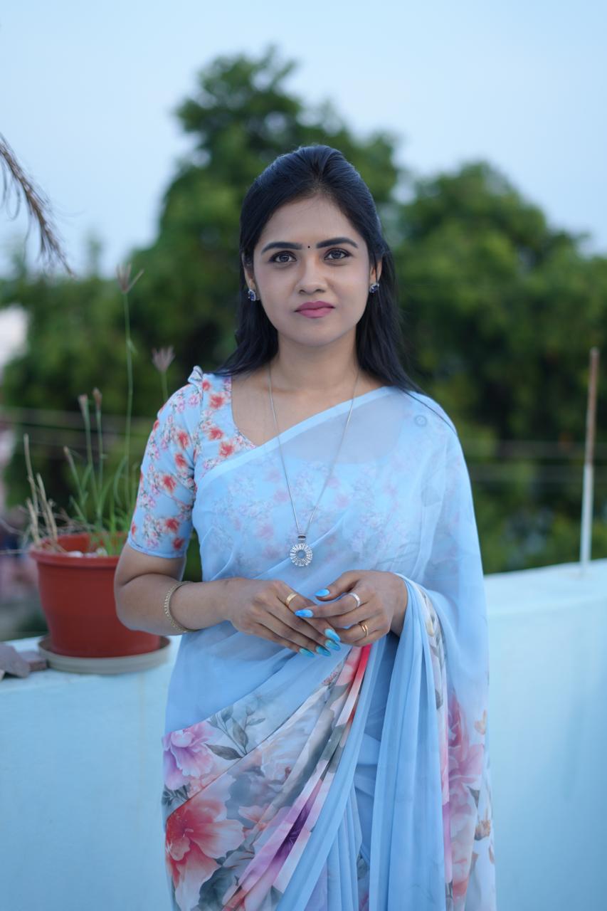 Weightless georgette saree-Prebook🥰😎⏰📚