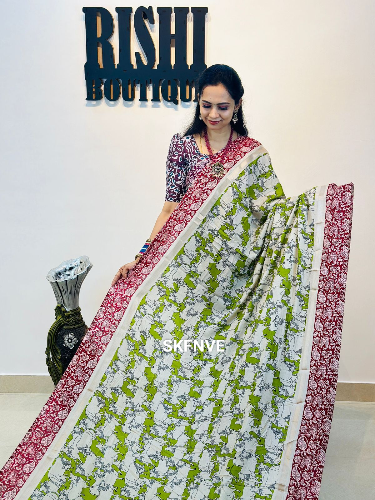 Premium quality mulmul cotton sarees with trending design