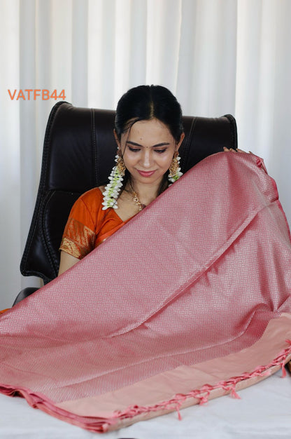 Velvet Silks Saree 🥳