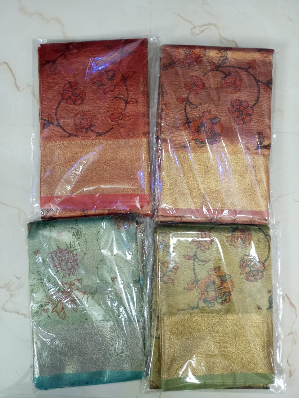 Crushed tissue with print saree📷