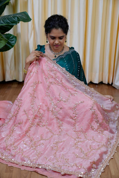 Premium Space silk with Golden heavy Katdhana work🥳