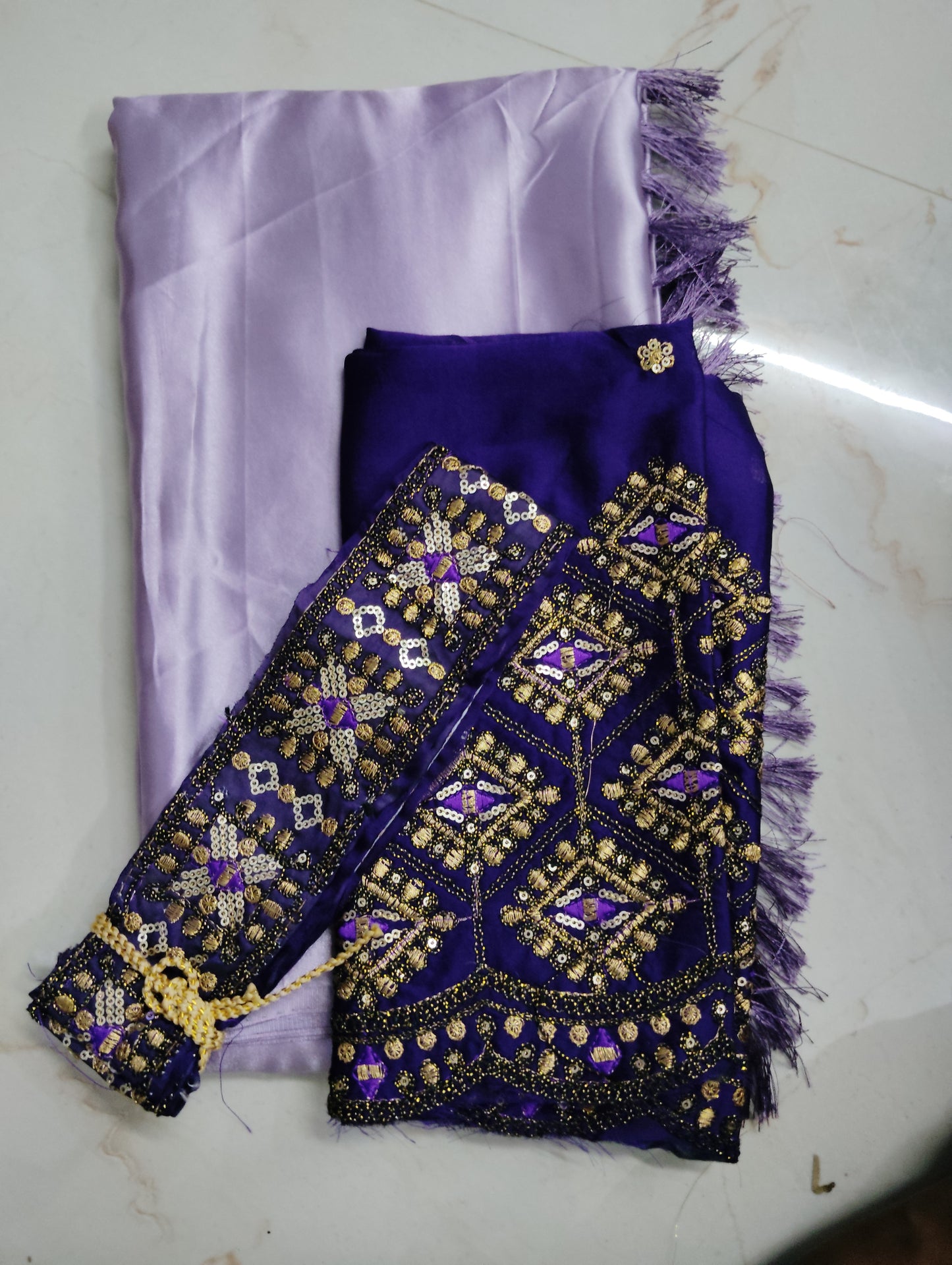 Satin Saree+ belt📷