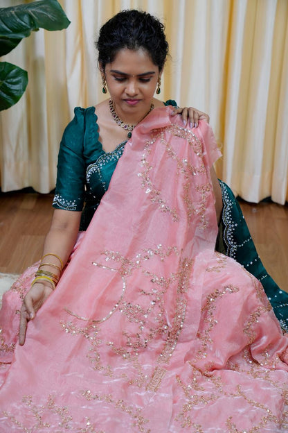 Premium Space silk with Golden heavy Katdhana work🥳