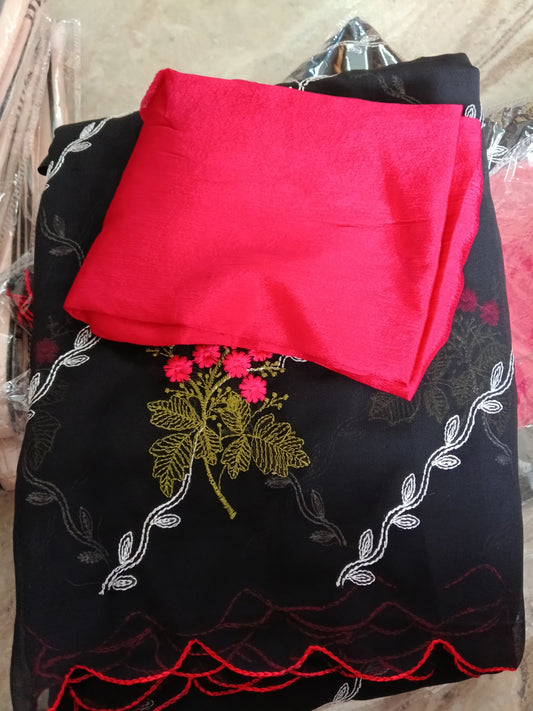 Designer embroidery saree📷