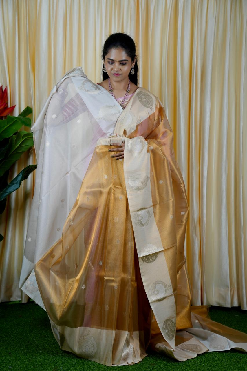 Premium soft tissue sarees🥰🥳