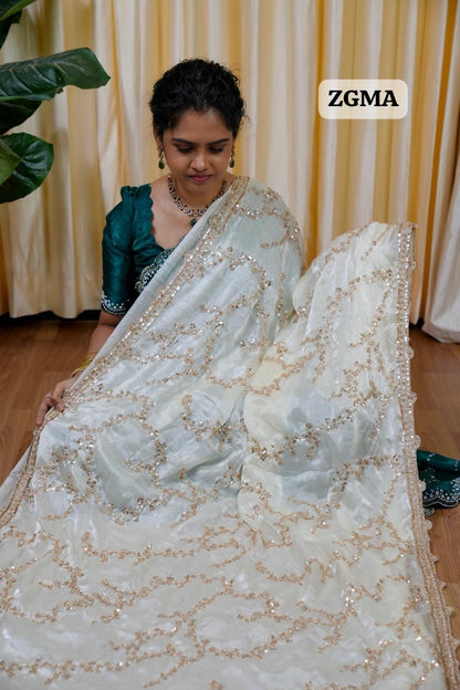 Premium Space silk with Golden heavy Katdhana work🥳