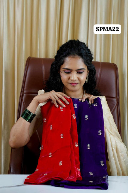 Space silk saree with contrast blouse🥳