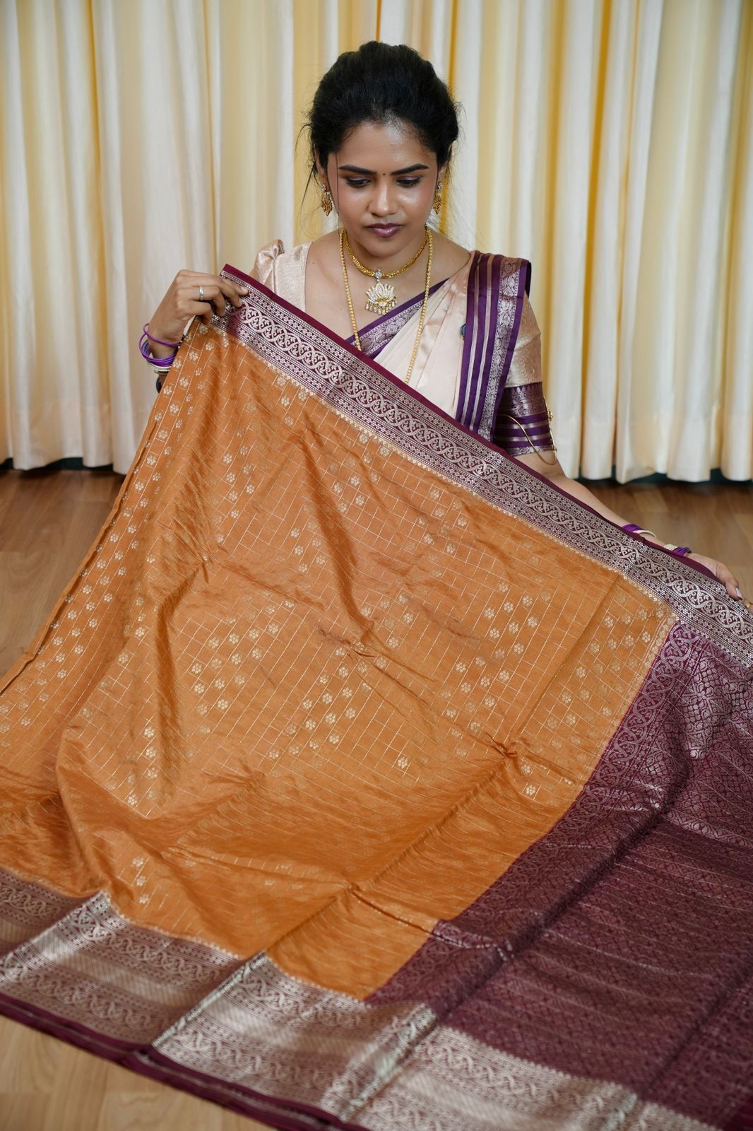 Premium warm silk sarees🥰🥳