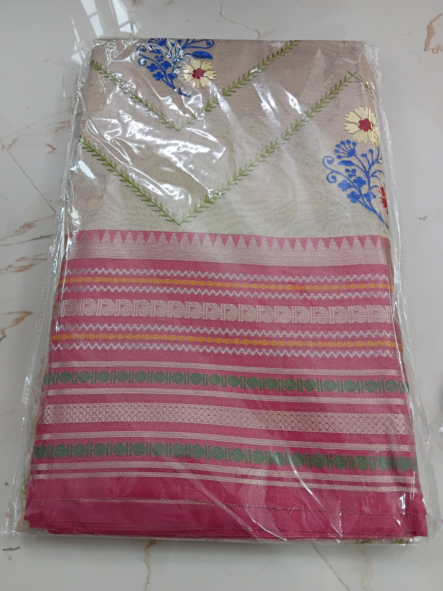 Tissue Saree with embroidery📷