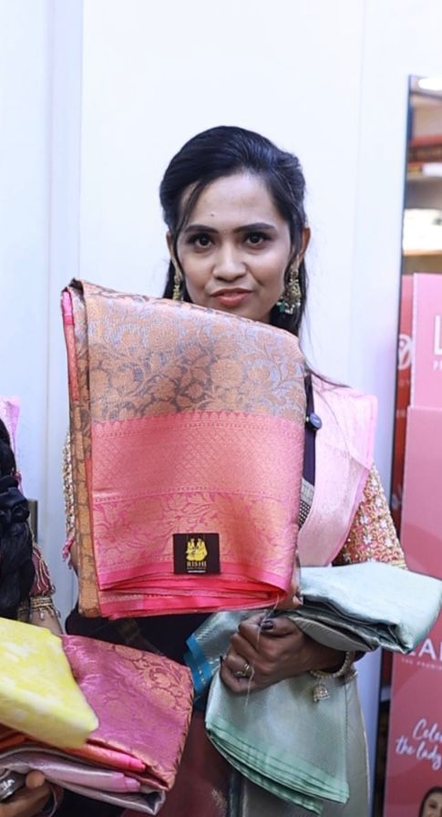 Offer saree🥰😎🏃🏻‍♀️