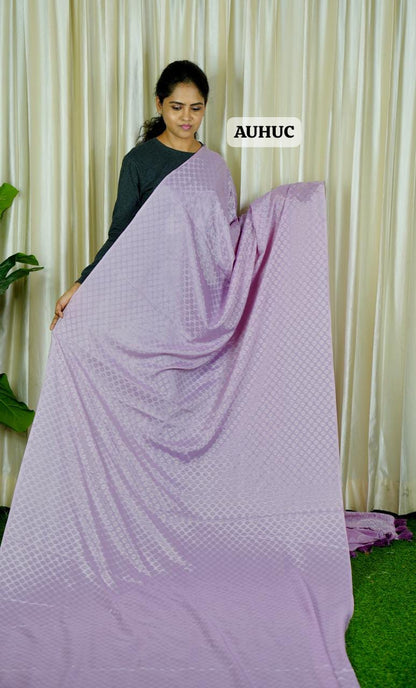 Crepe silk saree with contrast blouse❌