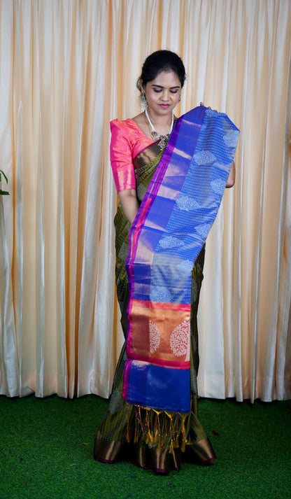 Banarasi Soft Silk saree🥳