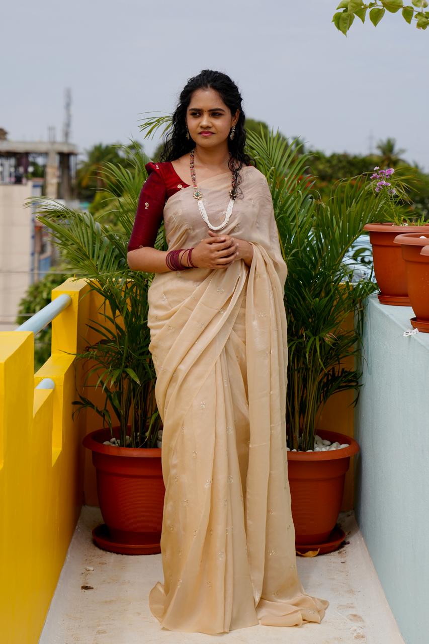 Space silk sarees.🥳 with contrast blouse