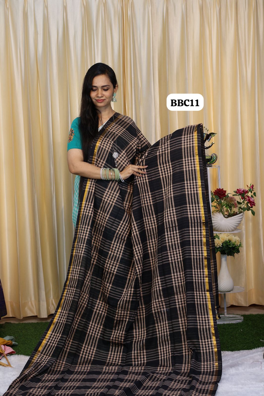 Mul cotton saree with zari 😍🥳