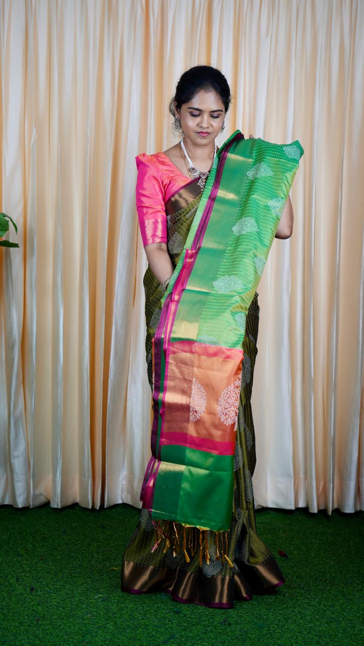 Banarasi Soft Silk  sarees 🥳
