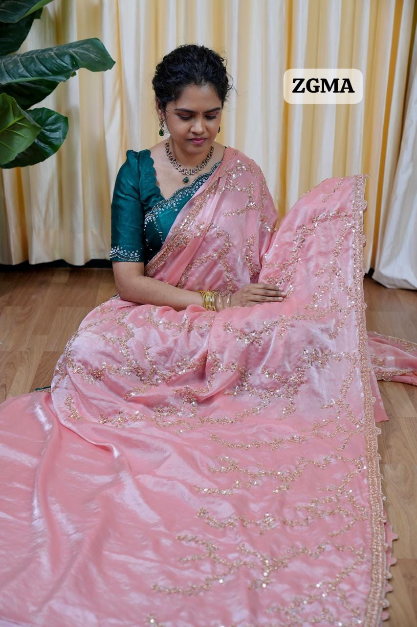 Premium Space silk with Golden heavy Katdhana work🥳