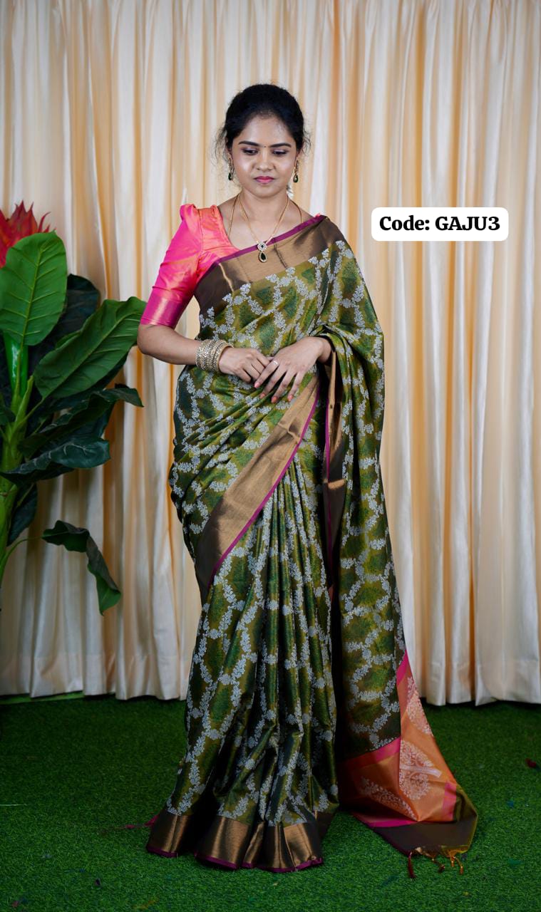 Soft silk saree with same blouse as shown 🎁