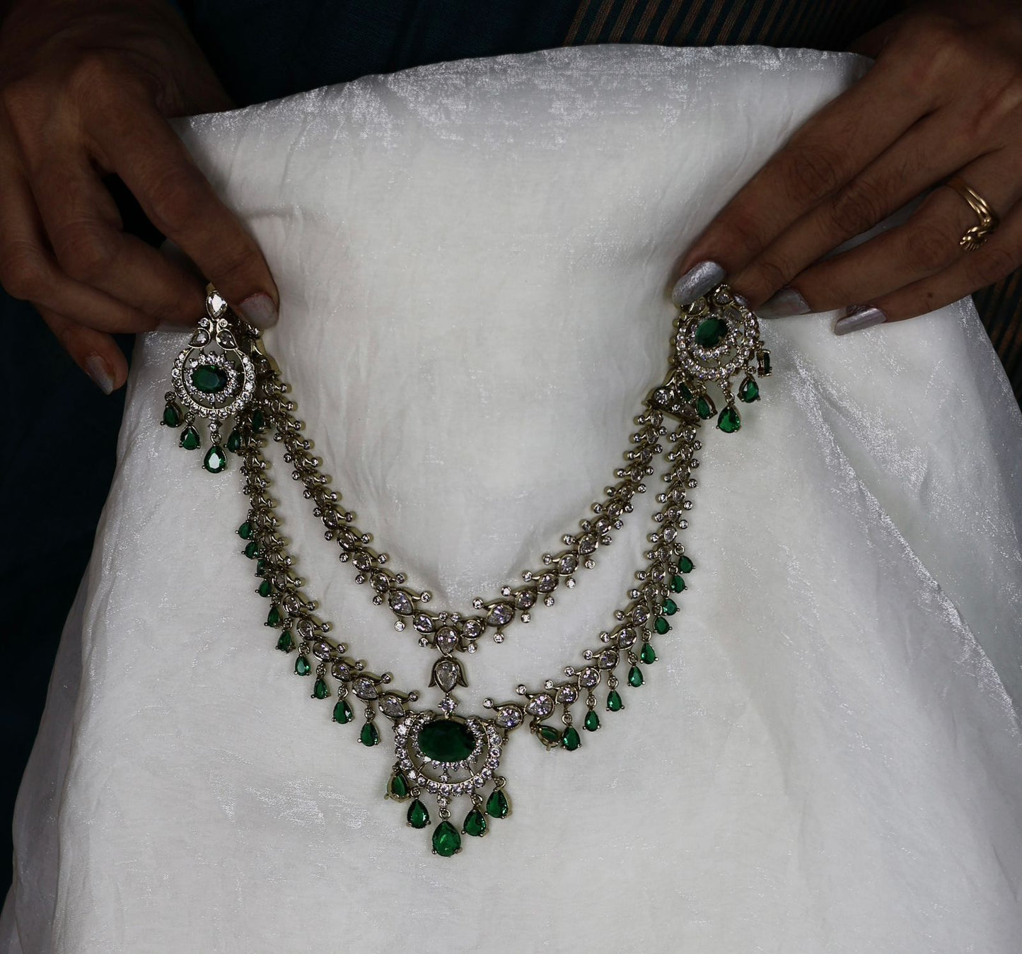 Thrisha inspired Stone jwellery with back chain 🥳