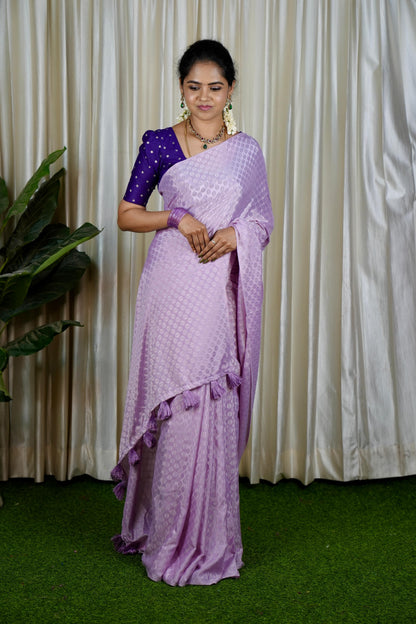 Crepe silk saree with contrast blouse❌