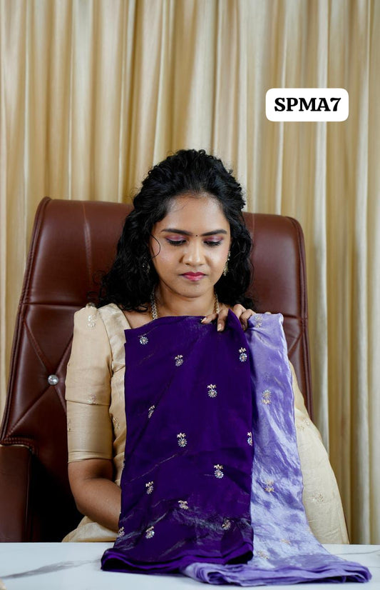 Space silk saree with contrast blouse 🥳