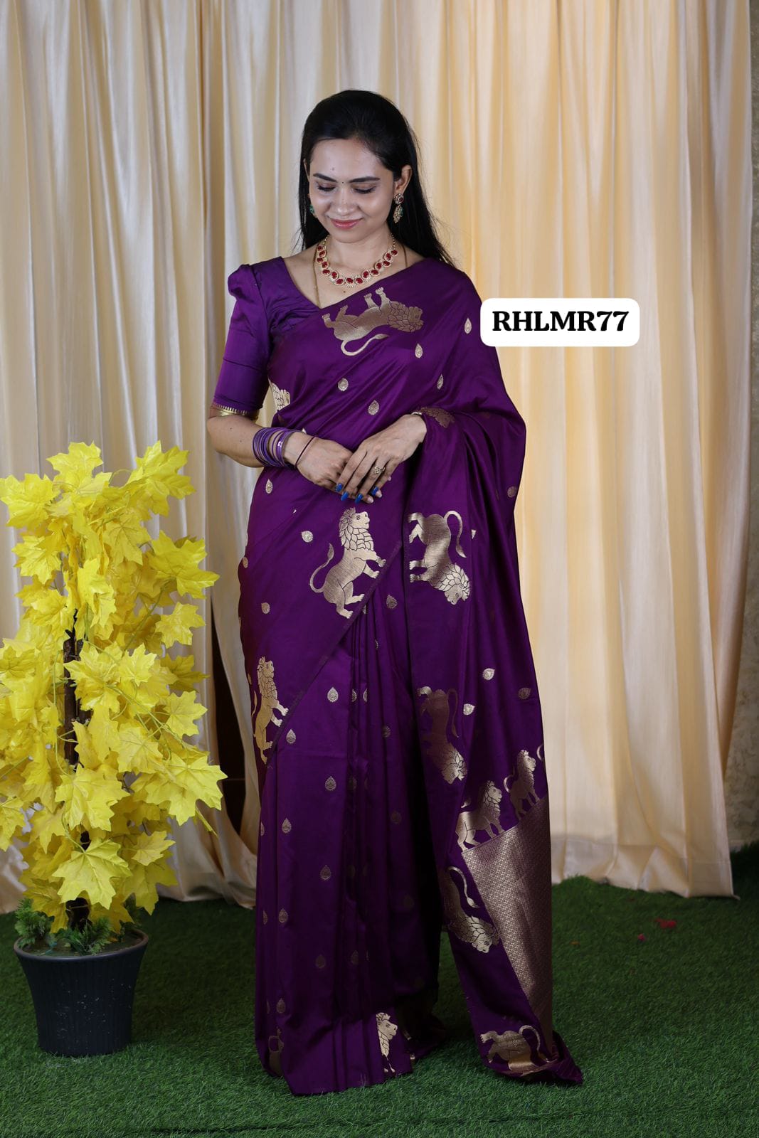 Singapenne saree mulberry soft silk saree with lion design border pichwai style mottif sold❌