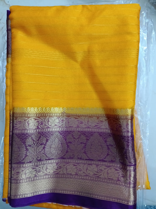 Warm silk saree 📷