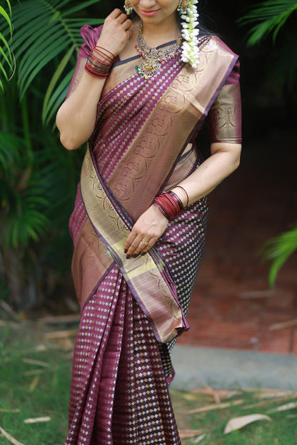 Sridevi inspired saree(no animal figures)🥳