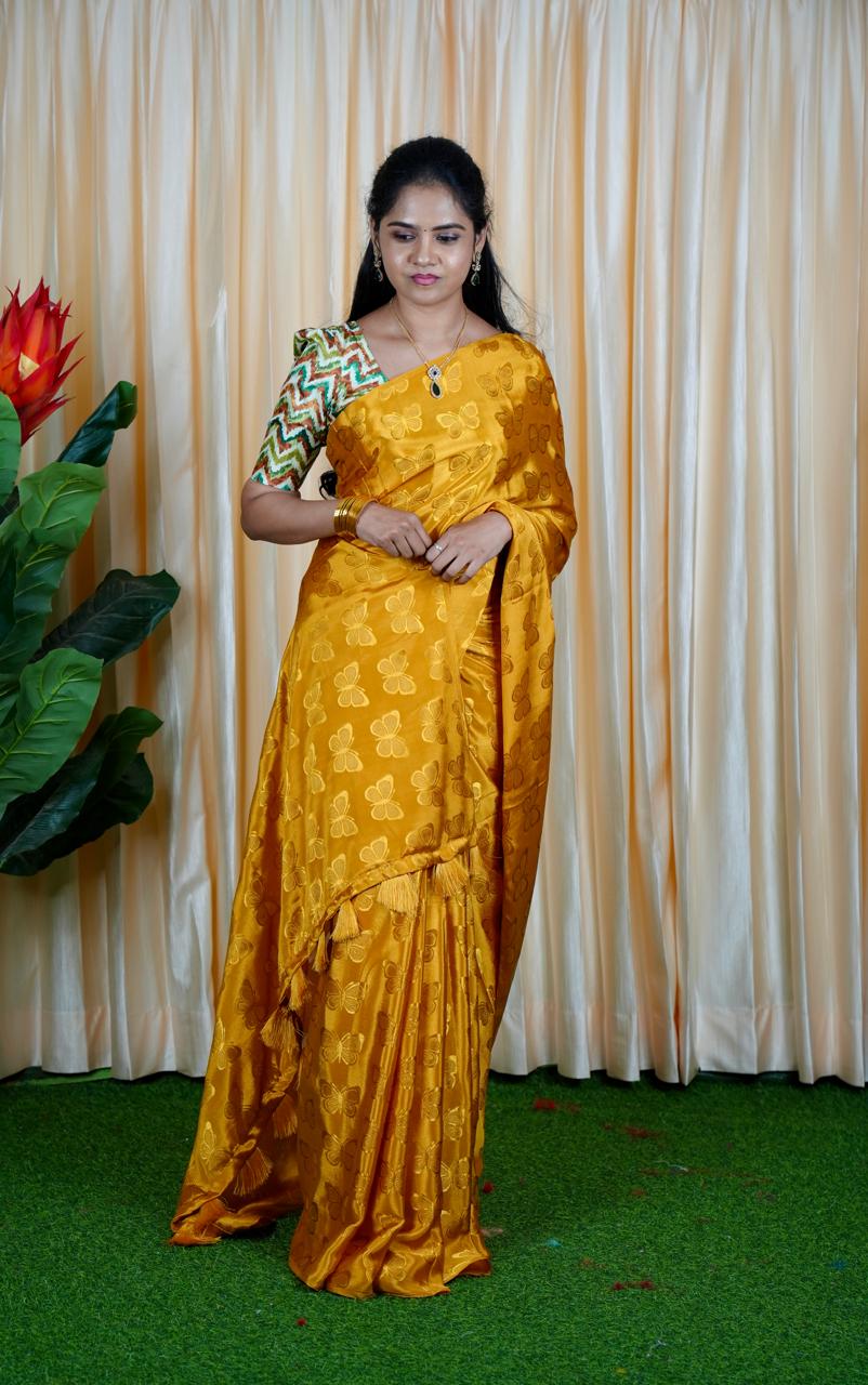 Shiny satin silk Saree Plus Contrast Blouse prebook🥳